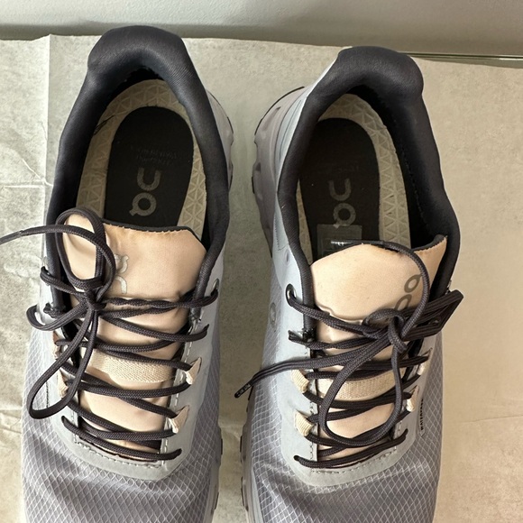 On Cloudvista Waterproof Trail Shoe - Picture 8 of 10